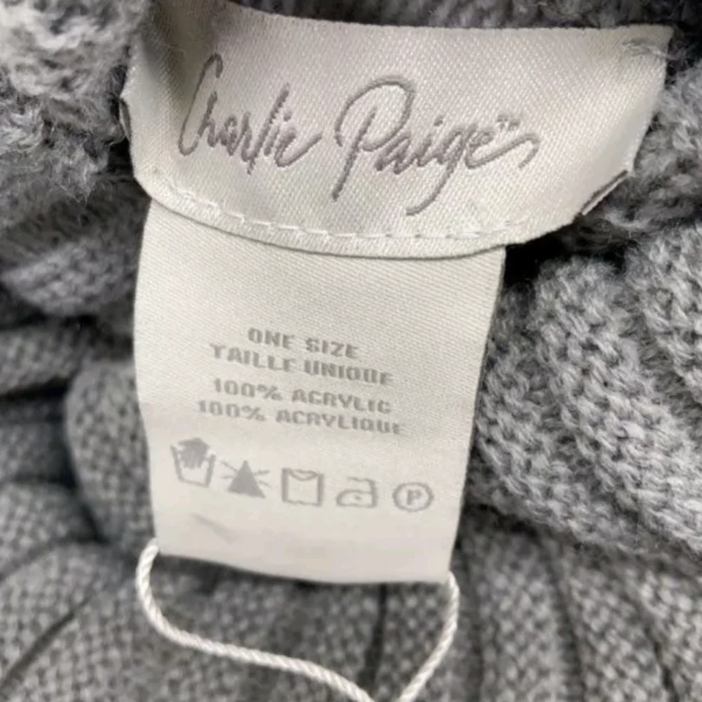Charlie Paige Women's White And Gray Poncho One Size NWT MSRP $49.95